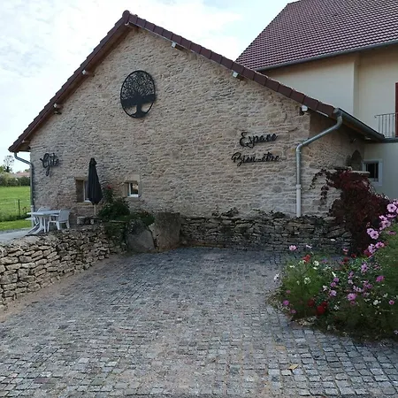 Gite Massatho Tout Confort Avec Jardin Fay-en-Montagne Exterior photo